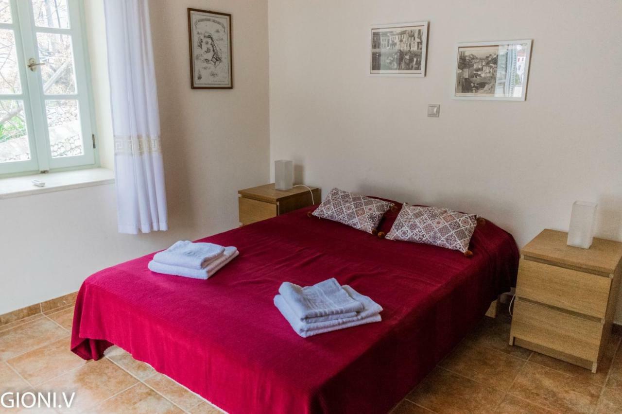 Vila Angeliko'S Vourgaris Stone House Hydra  Exteriér fotografie